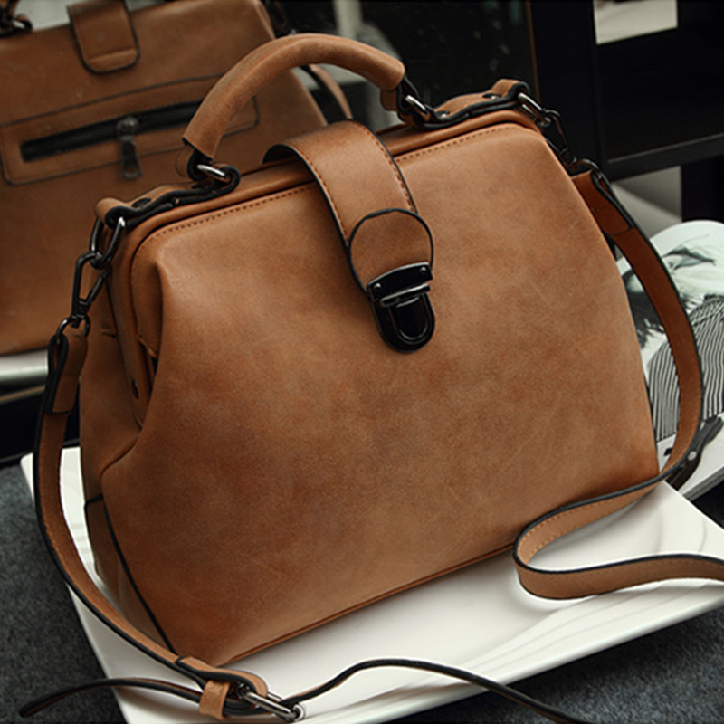 Chain Lock Combination - Borsa a Tracolla Intrecciata in Paglia